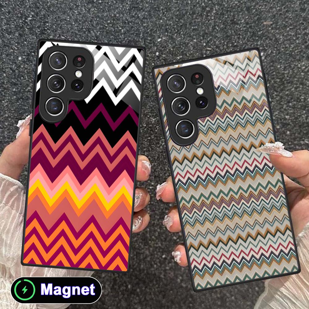 Phone Cases With Magnet - غطاء هاتف عصري بنمط موجي مخطط