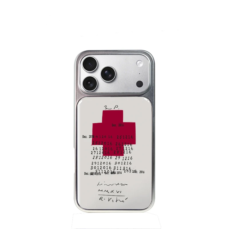 Phone Cases That Charge Your Phone - جراب هاتف بتصميم صليب أحمر عتيق