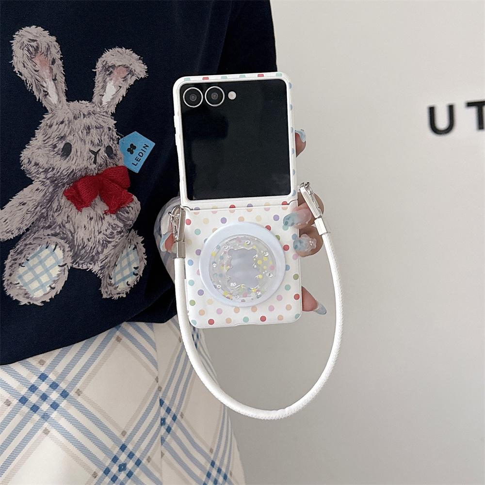 غطاء هاتف مغناطيسي بنقاط البول - مراجعة Phone Cases Z Flip 5 وسعره