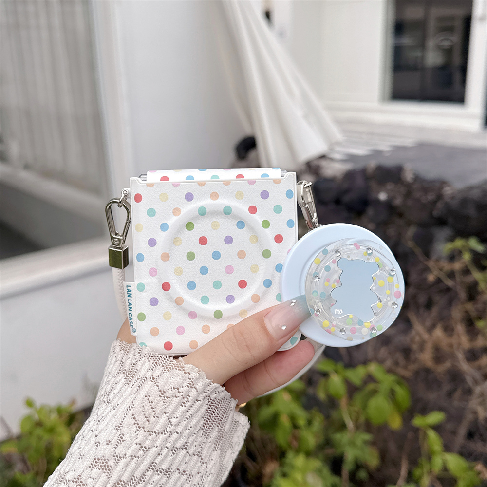 غطاء هاتف مغناطيسي بنقاط البول - مراجعة Phone Cases Z Flip 5 وسعره